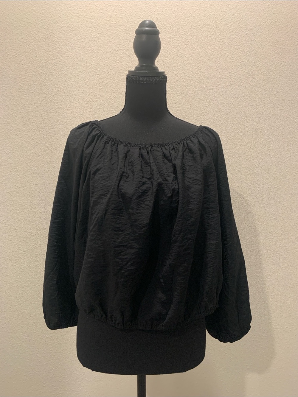 Nine West Black Off-Shoulder Peasant Blouse (Size XL)